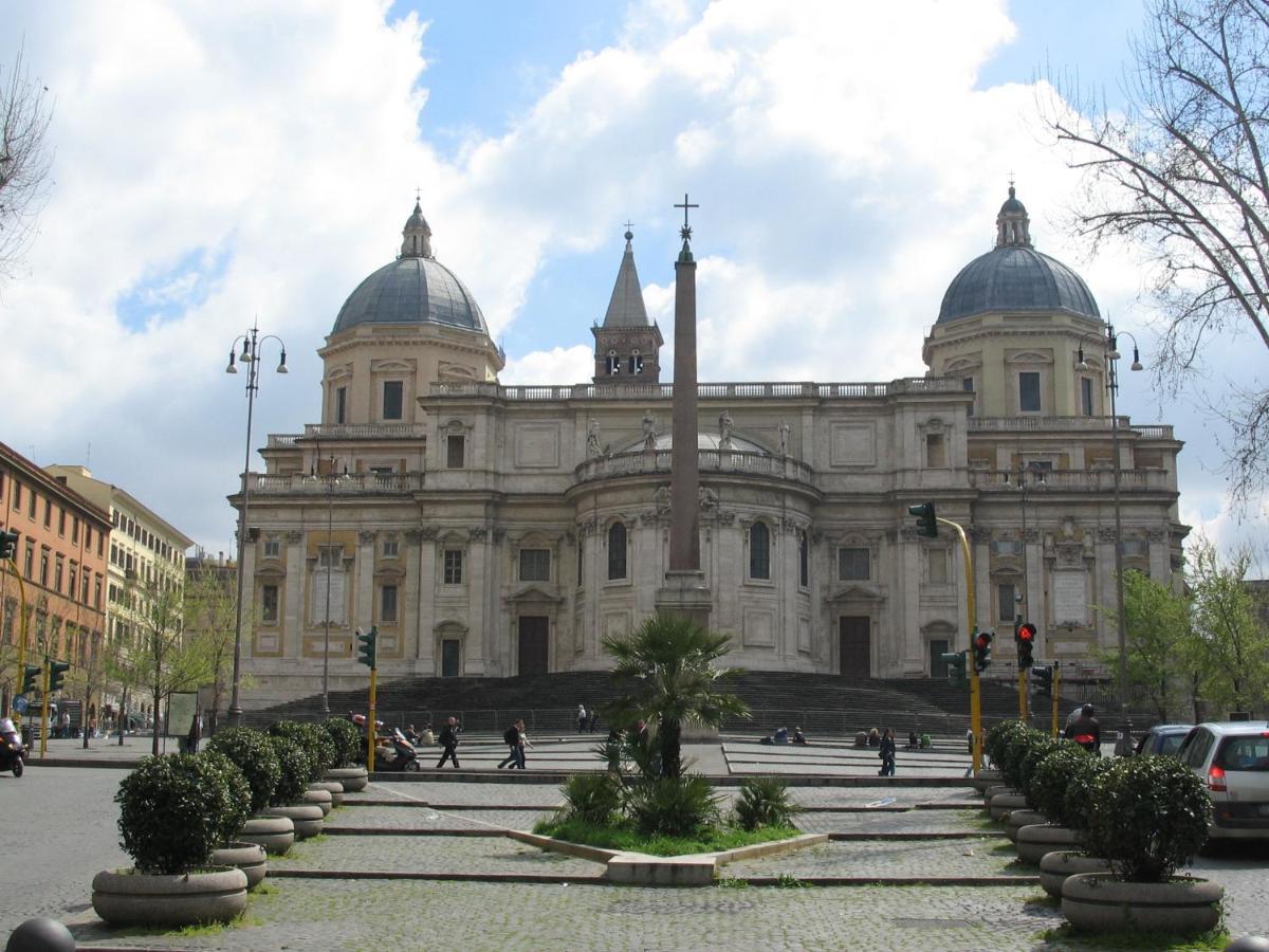 Bed And Breakfast Piazza Vittorio87 Рим Екстериор снимка